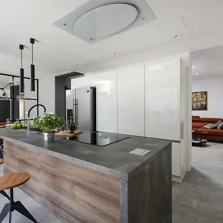 Opal بيت للعطل *